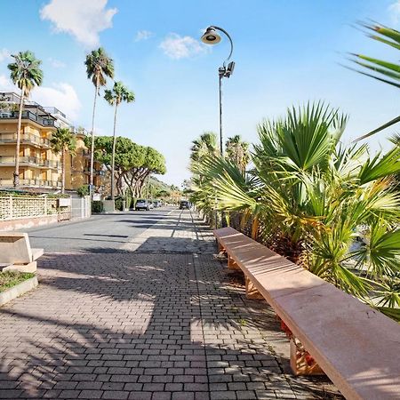 Casa Laura Elena Leilighet San Bartolomeo Al Mare Eksteriør bilde