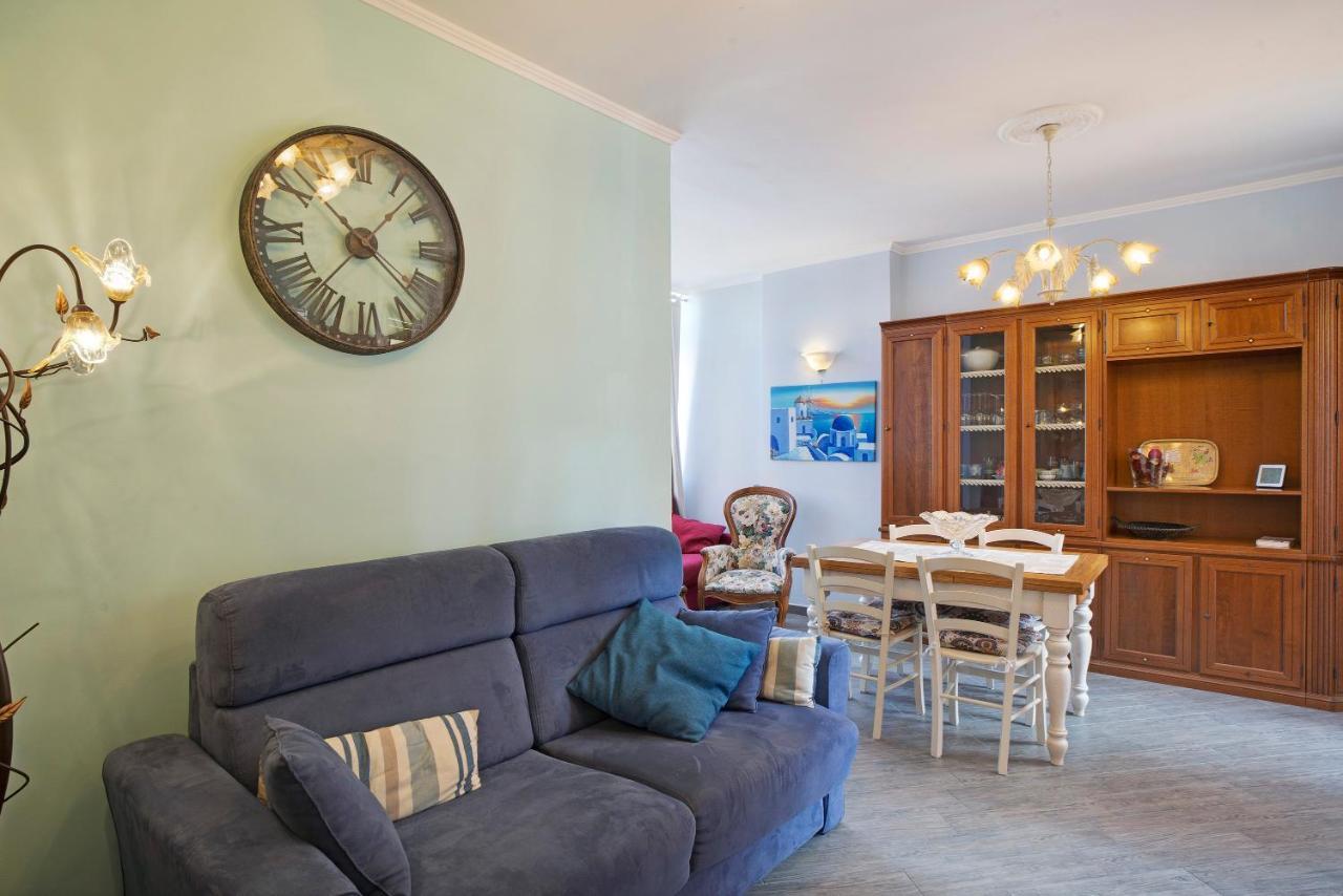 Casa Laura Elena Leilighet San Bartolomeo Al Mare Eksteriør bilde